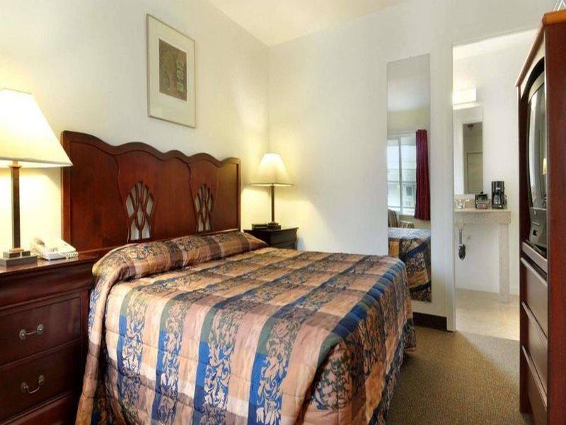 Knights Inn & Suites Seatac Airport Tukwila Luaran gambar