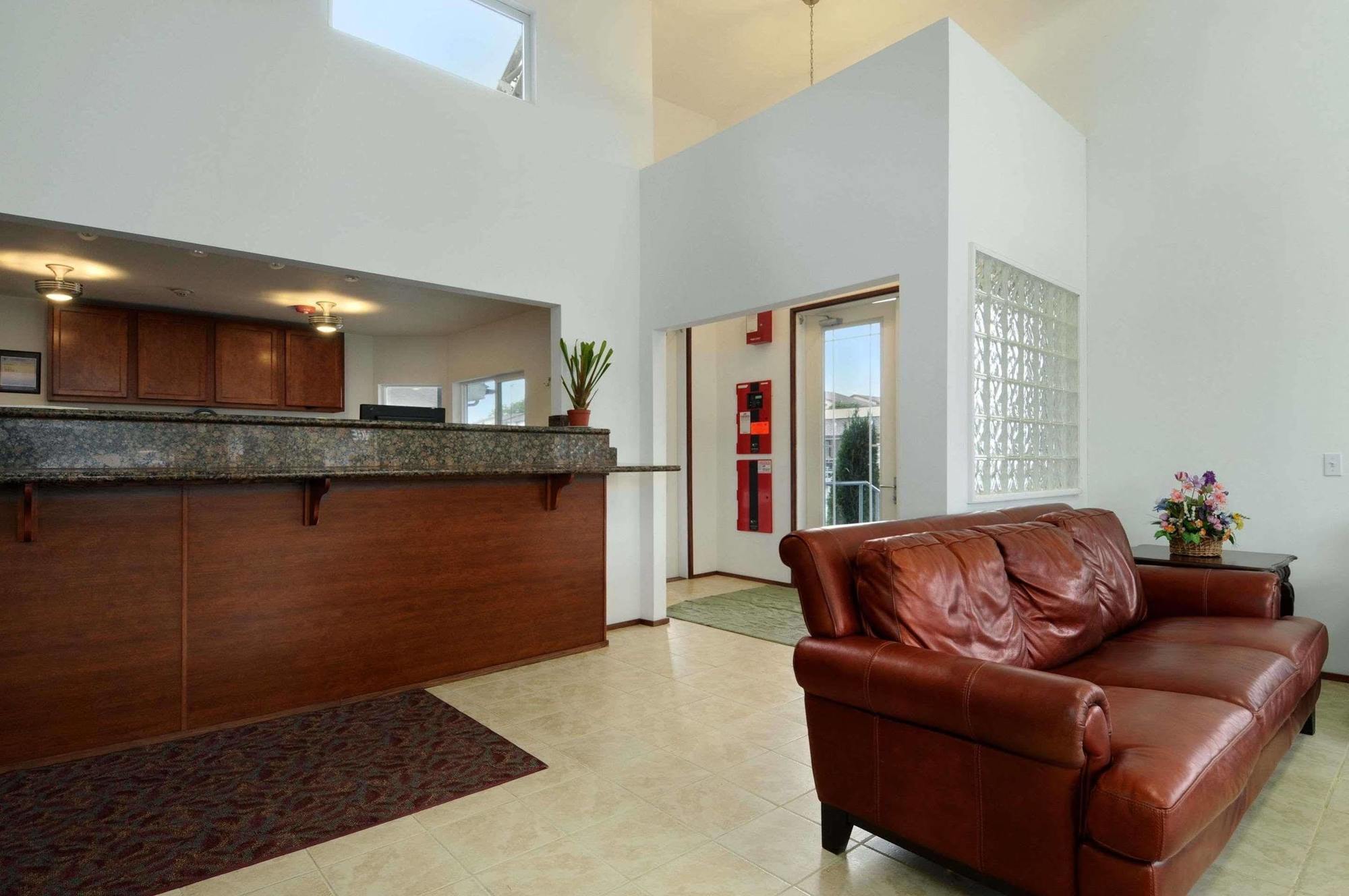 Knights Inn & Suites Seatac Airport Tukwila Dalaman gambar